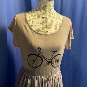 Greg bicycle dress